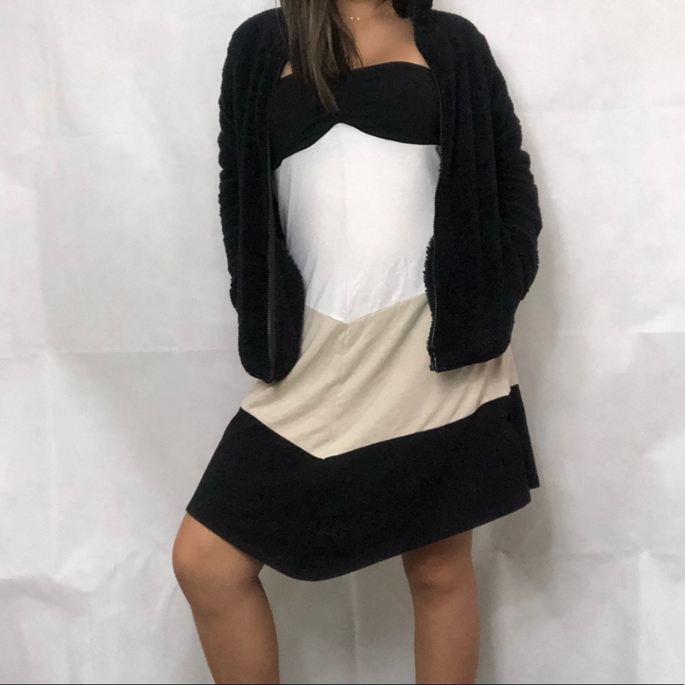Strapless GUESS dress